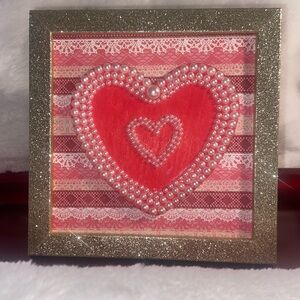 Gold Glitter Heart Frame with Pearls